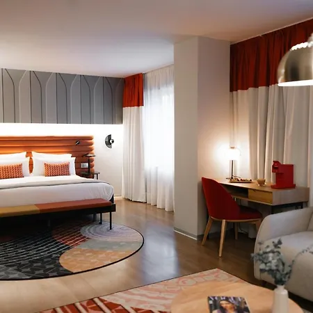 Hotel Indigo Granvia Plaza Espana, An Ihg 4*
