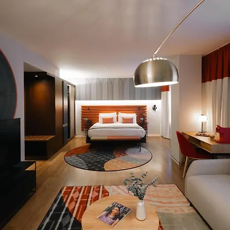 Indigo Granvia Plaza Espana, An Ihg Szálloda Barcelona