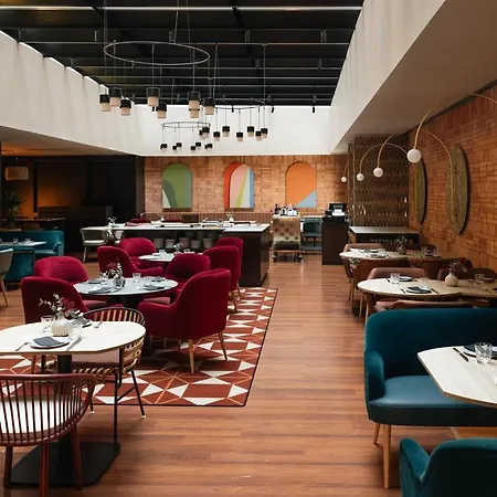 Indigo Granvia Plaza Espana, An Ihg Szálloda
