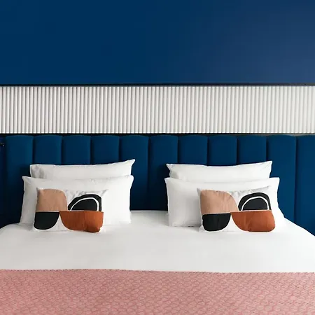 Indigo Granvia Plaza Espana, An Ihg Szálloda